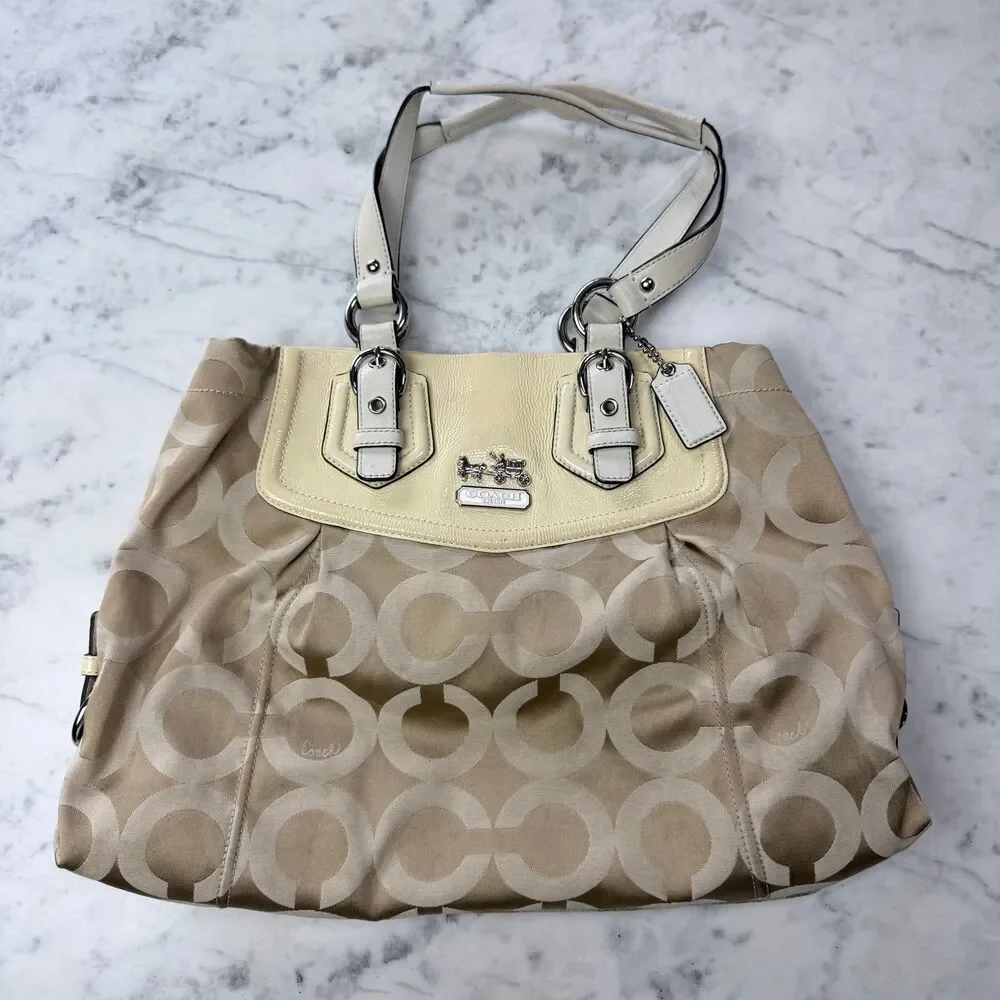Coach Handbags Beigh Tan And Cream Logo No D1082-14578